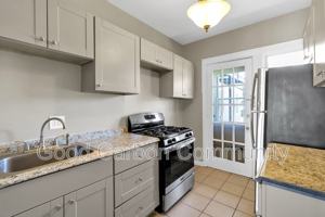 featured image of 2098 Delaware Ave #3