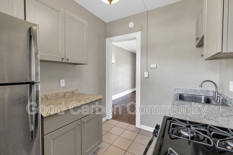 2098 Delaware Ave #3 - Photo 4 of 15