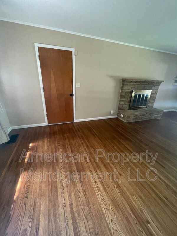 2622 S 74th East Ave - Photo 3 of 13