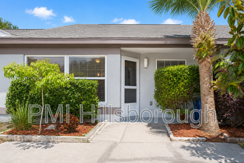 944 Burlwood St - Photo 2 of 37