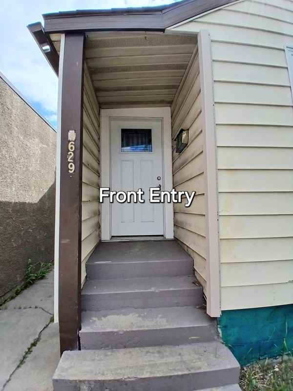 4629 118 Ave Nw - Photo 2 of 10