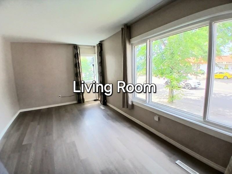 4629 118 Ave Nw - Photo 3 of 10