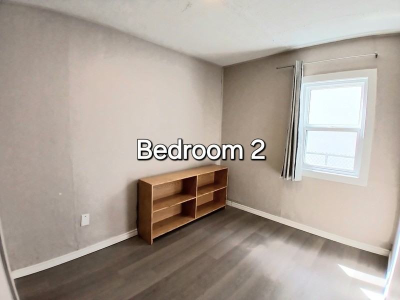 4629 118 Ave Nw - Photo 5 of 10