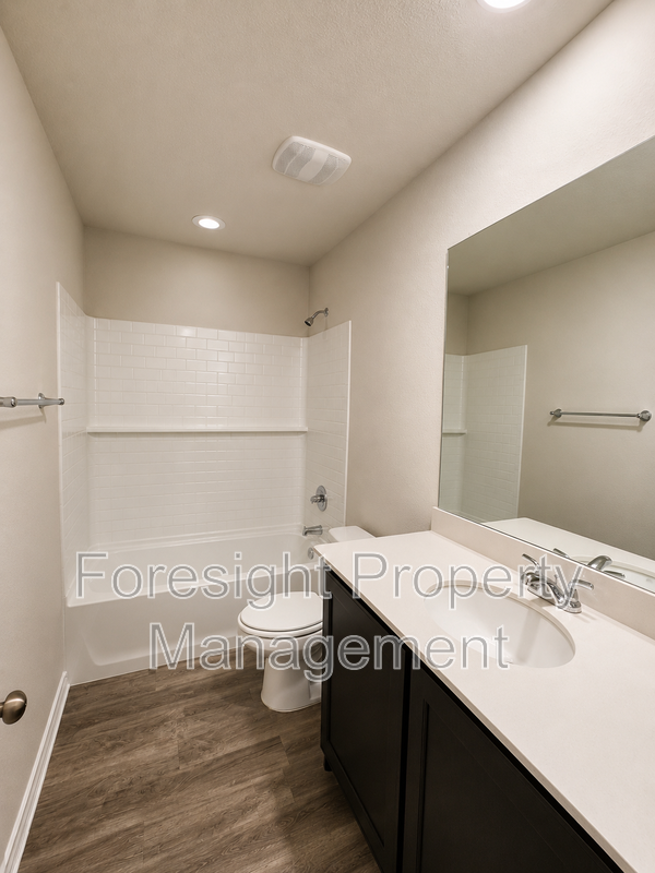 538 Concho St - Photo 4 of 25