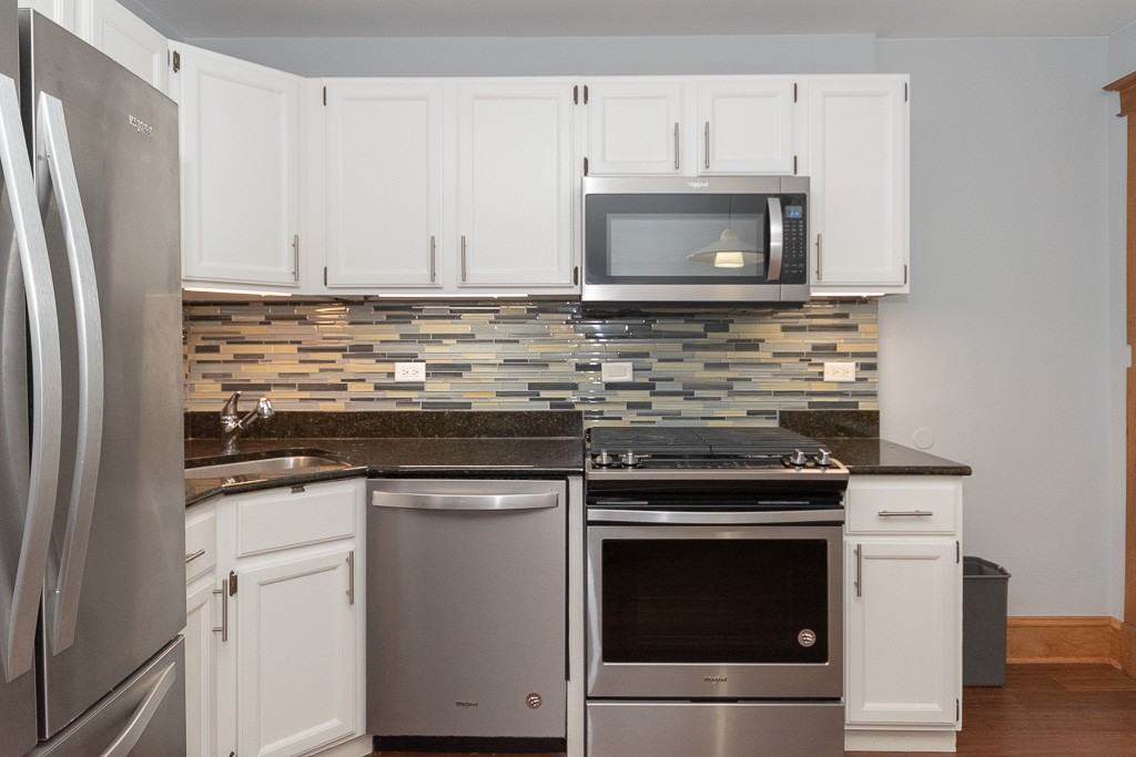 3710 N Clark St #3 - Photo 2 of 19
