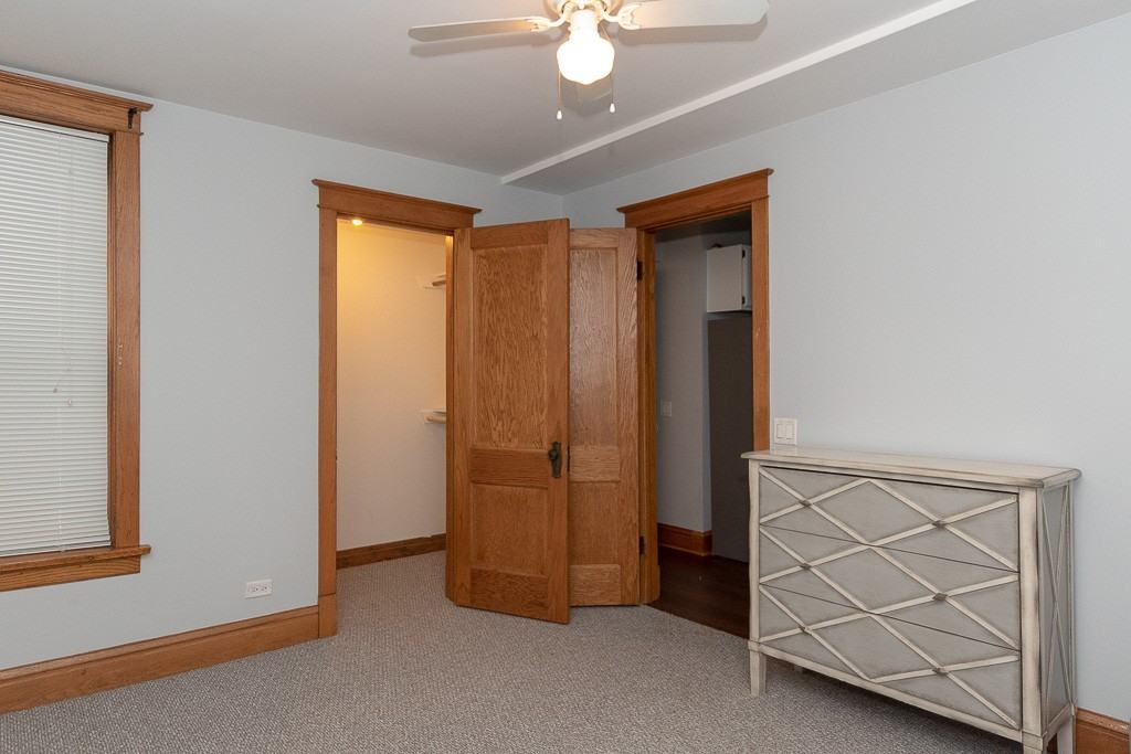 3710 N Clark St #3 - Photo 6 of 19