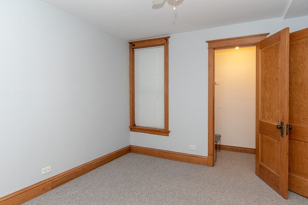 3710 N Clark St #3 - Photo 7 of 19