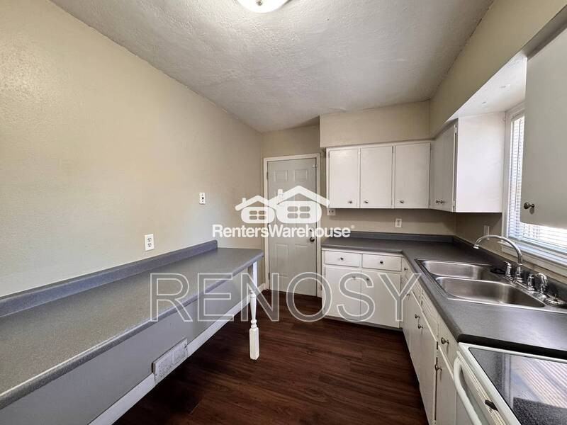 709 Bell Ave - Photo 7 of 18