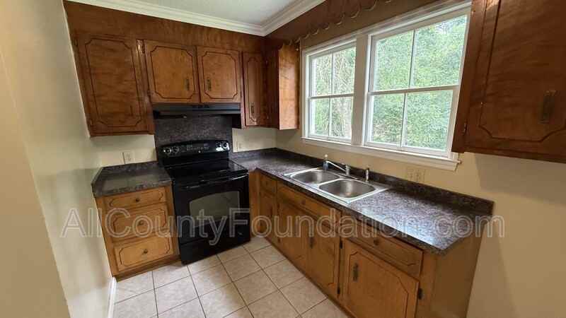 818 W 2nd North St - Photo 5 of 16