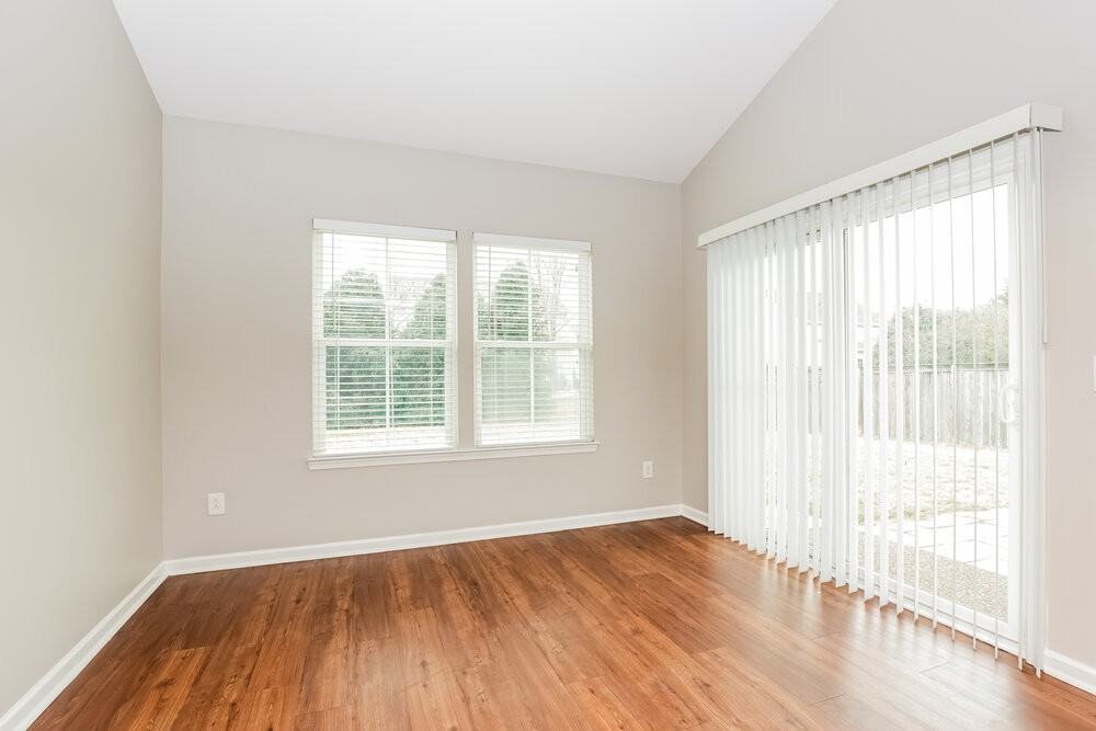 2928 Weston Blvd - Photo 5 of 17