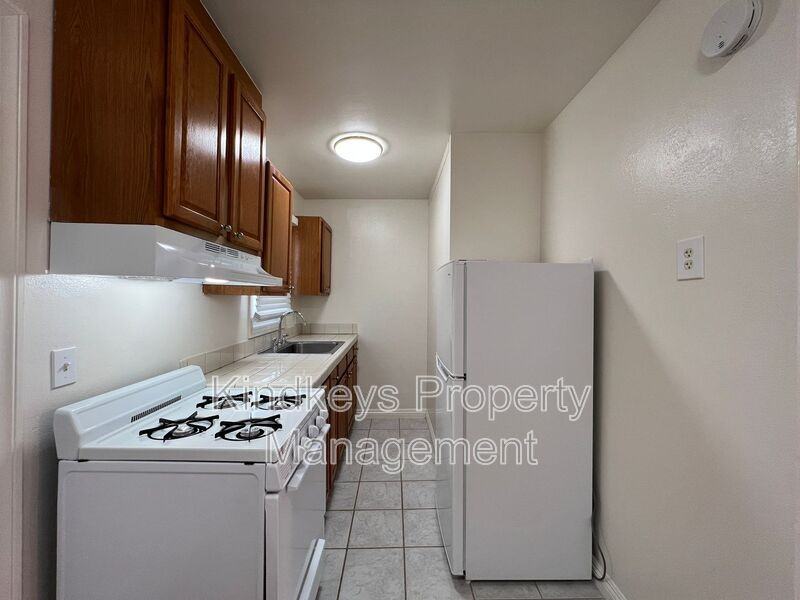 Muir Ave - Photo 6 of 17