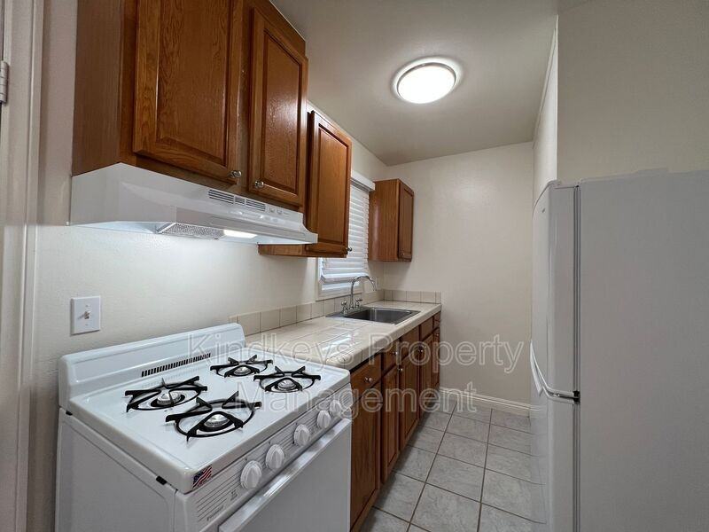 Muir Ave - Photo 7 of 17