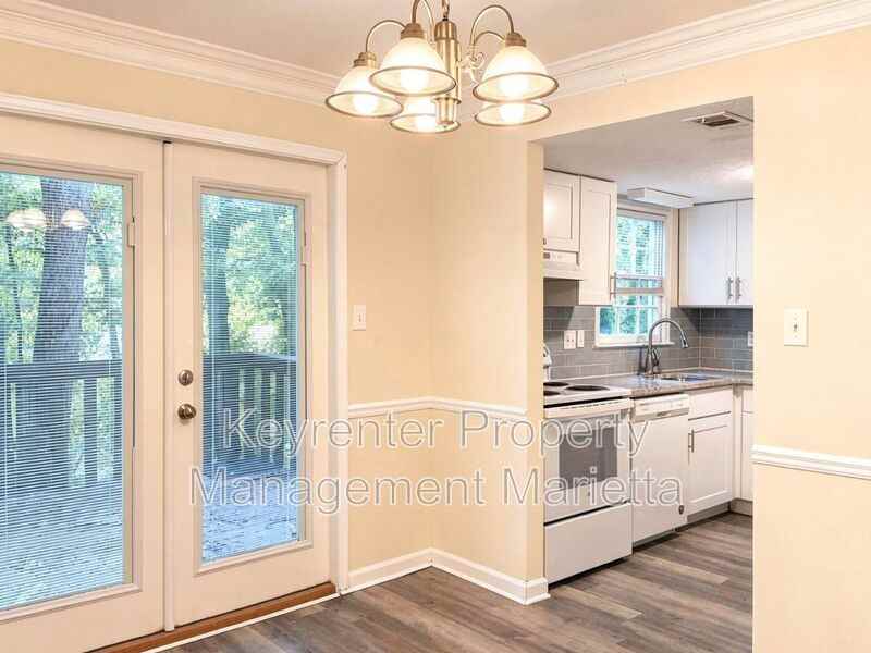 3013 Spruce Cir - Photo 6 of 16