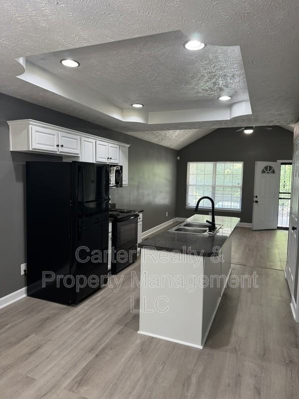 1812 Glade St - Photo 4 of 16