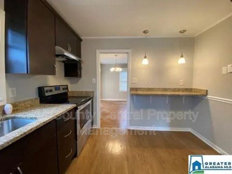 1432 12th St - Photo 2 of 14