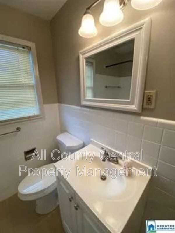 1432 12th St - Photo 5 of 14