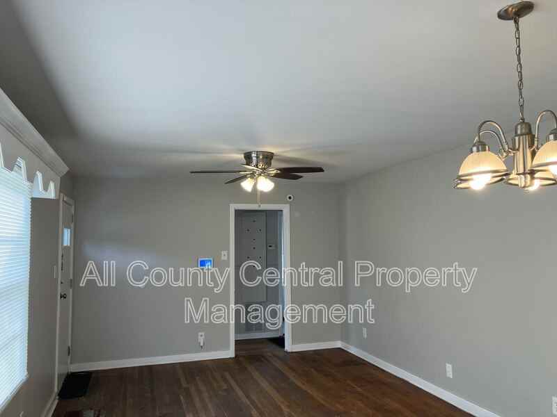 1432 12th St - Photo 7 of 14