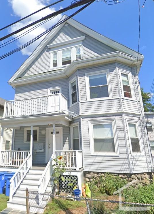 Robbins St #5 - Photo 2 of 2