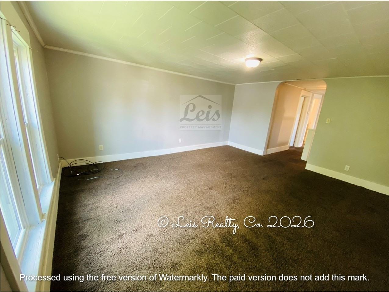 318 1/2 11th Street - Photo 3 of 10