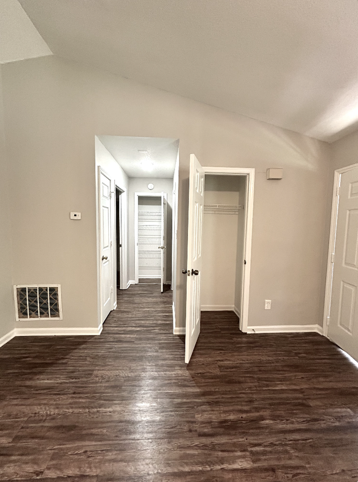 6530 Pineburr Road - Photo 5 of 12