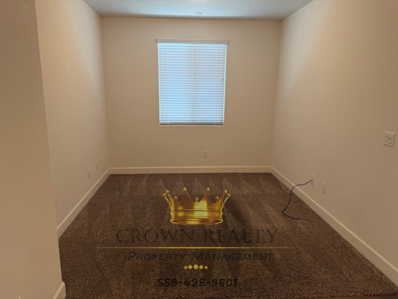 3315 South Meadowbrook Street - Photo 5 of 22