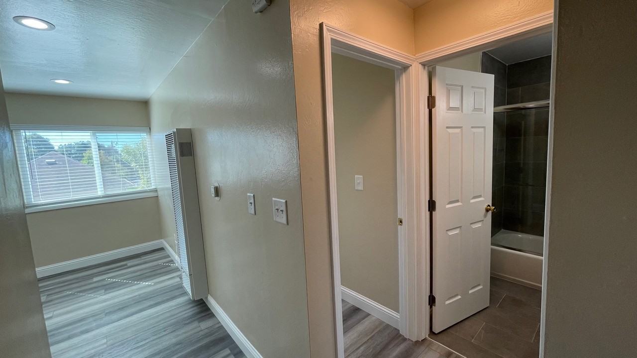 2637 Regent Street - Photo 2 of 50