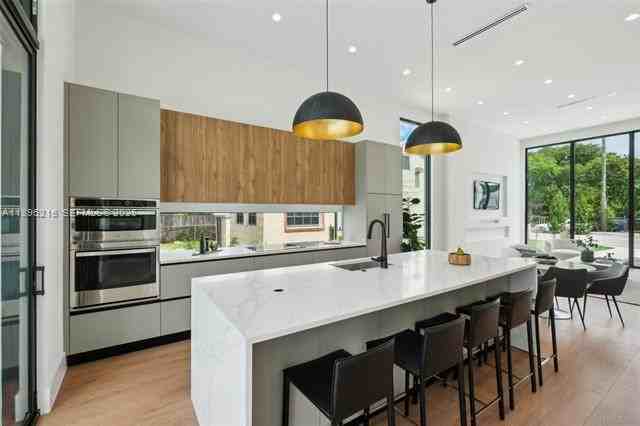 510 Nw 50th St - Photo 7 of 18