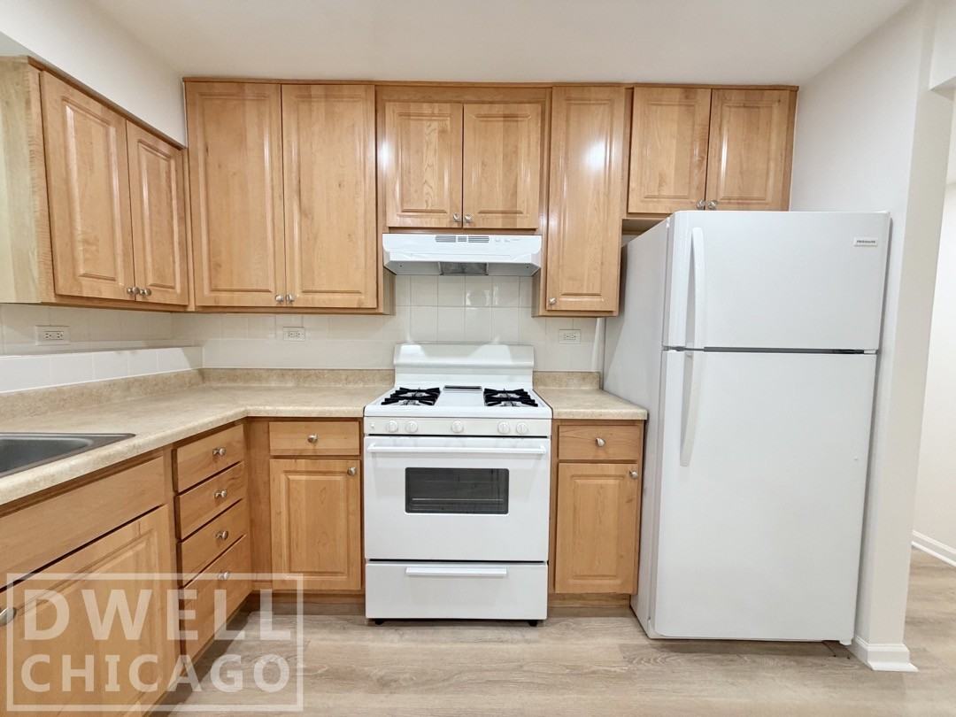 1411 Emerson St #G - Photo 7 of 17