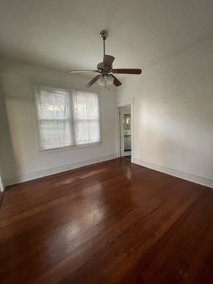 4620 St Charles - Photo 2 of 7