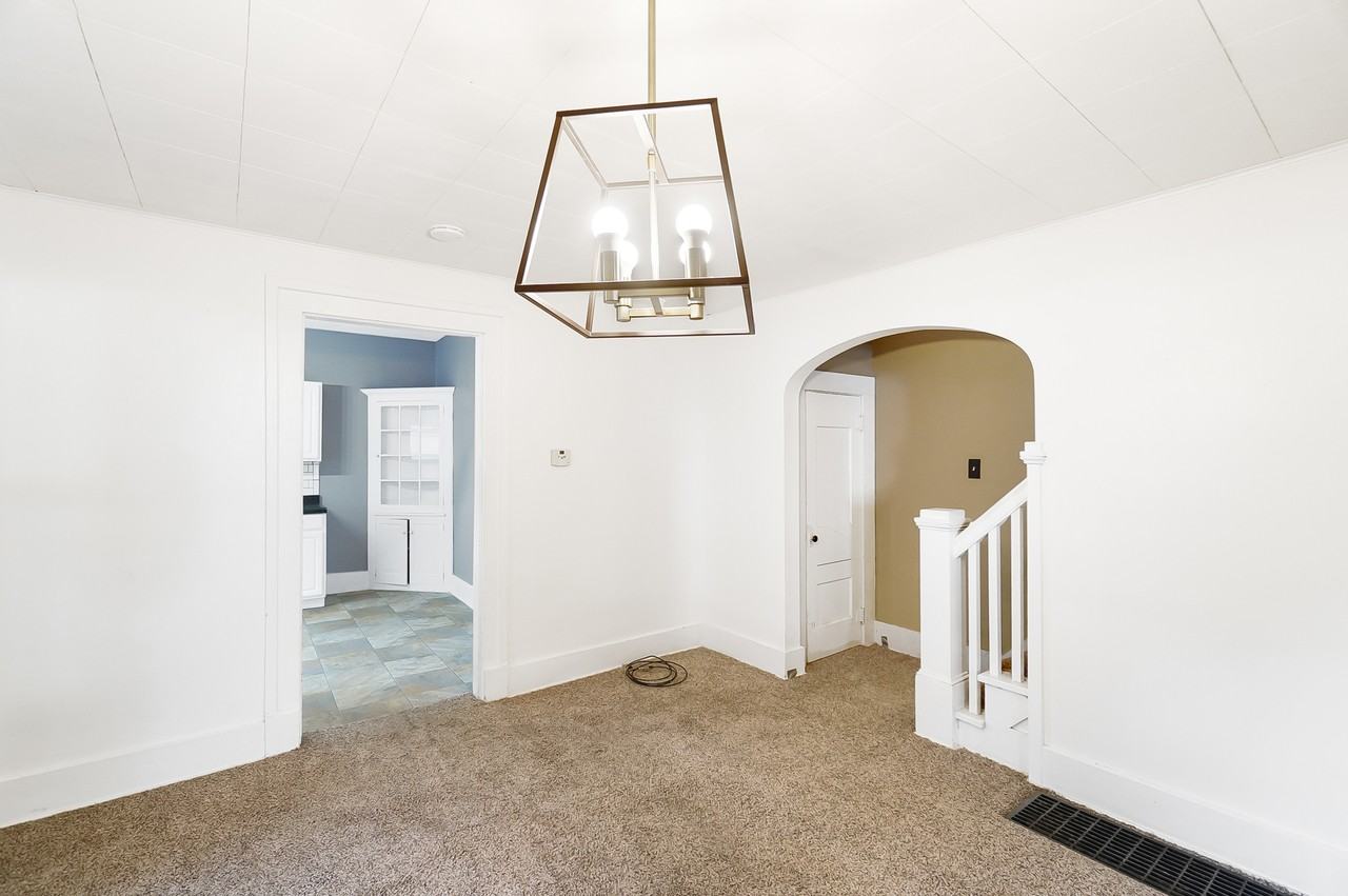 321 Short Street - Photo 4 of 46