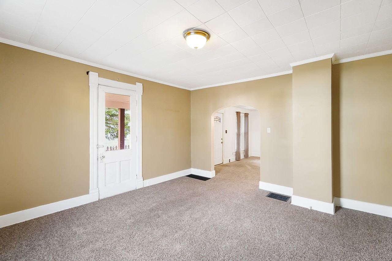 321 Short Street - Photo 6 of 46