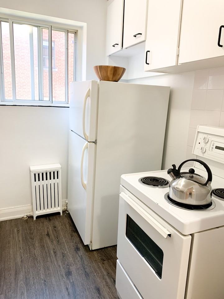 309 The Kingsway #204 - Photo 4 of 13