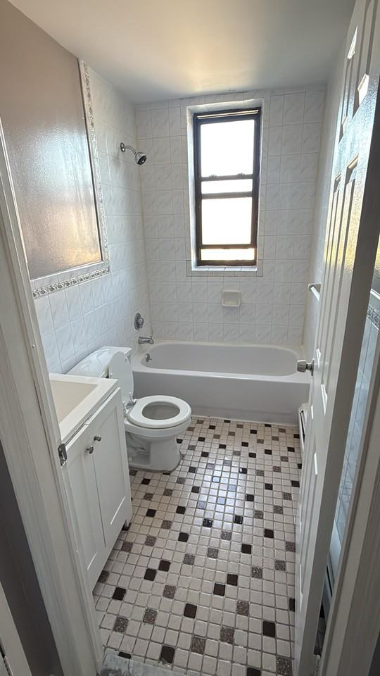 69 North 9th Street #4L - Photo 5 of 7