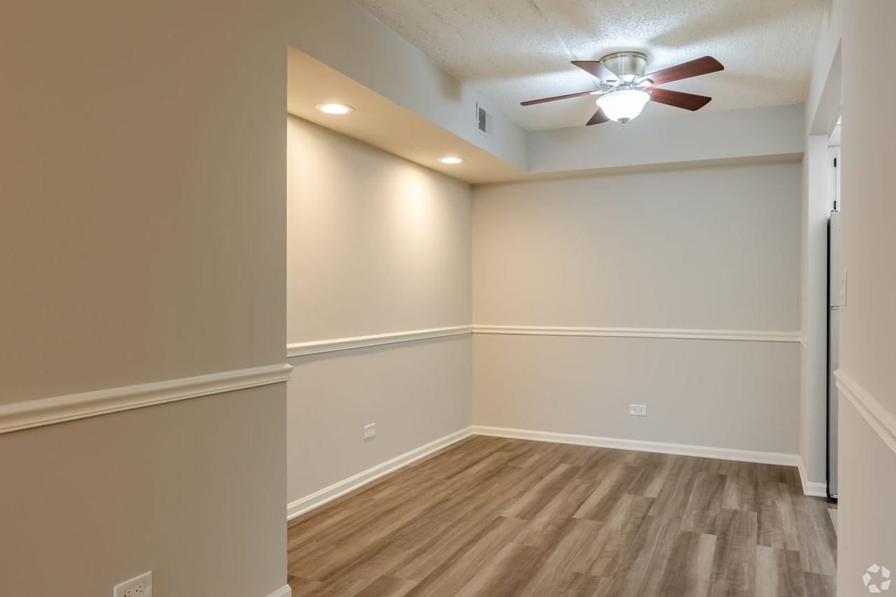 Willows of Wheaton - Photo 4 of 12