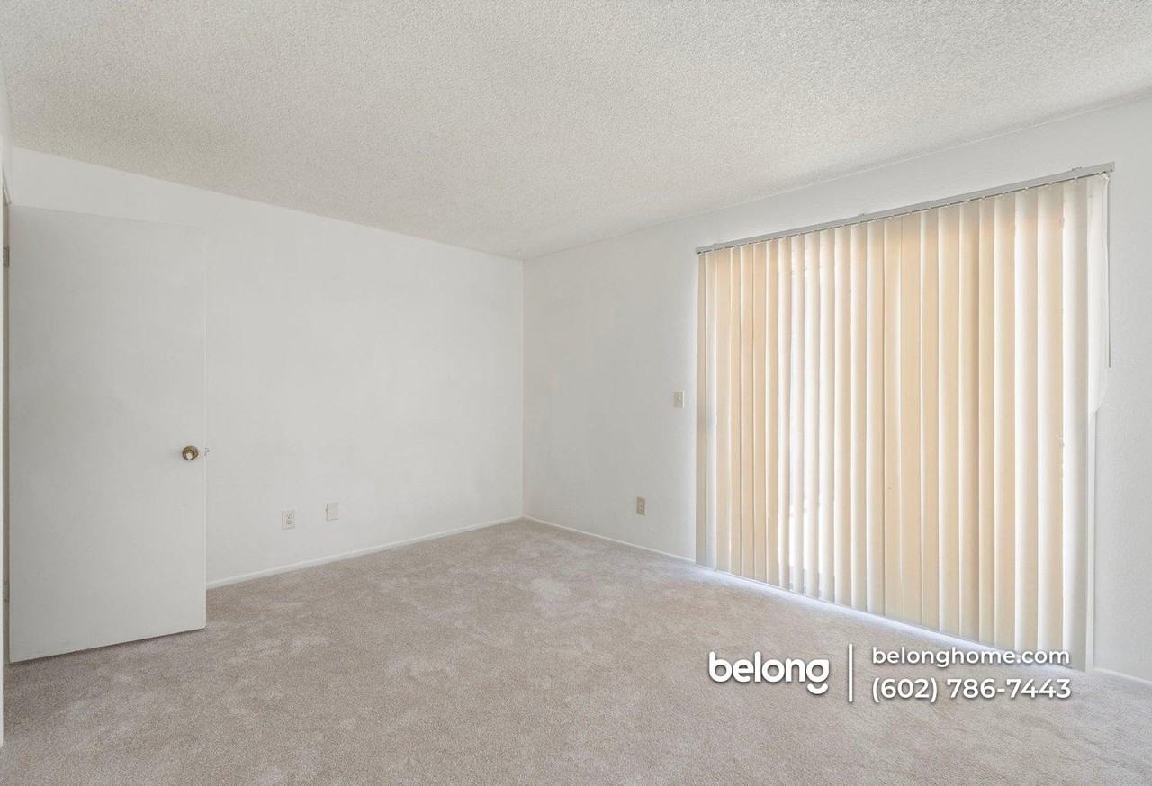 2240 W Carson Dr - Photo 7 of 13