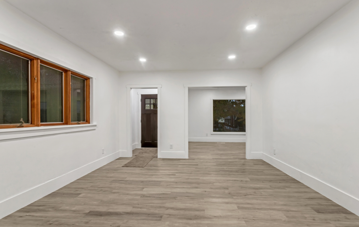 2664 Brinker Ave - Photo 4 of 11