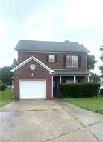 7566 Larchwood Ln - Photo 1 of 1