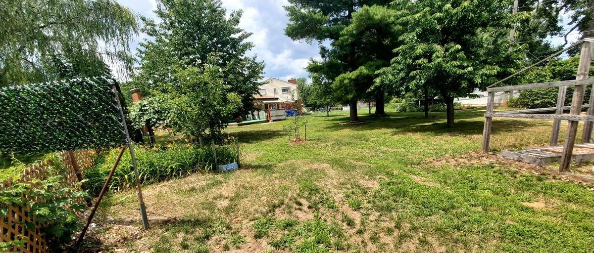 2595 Edwin Dr - Photo 5 of 16
