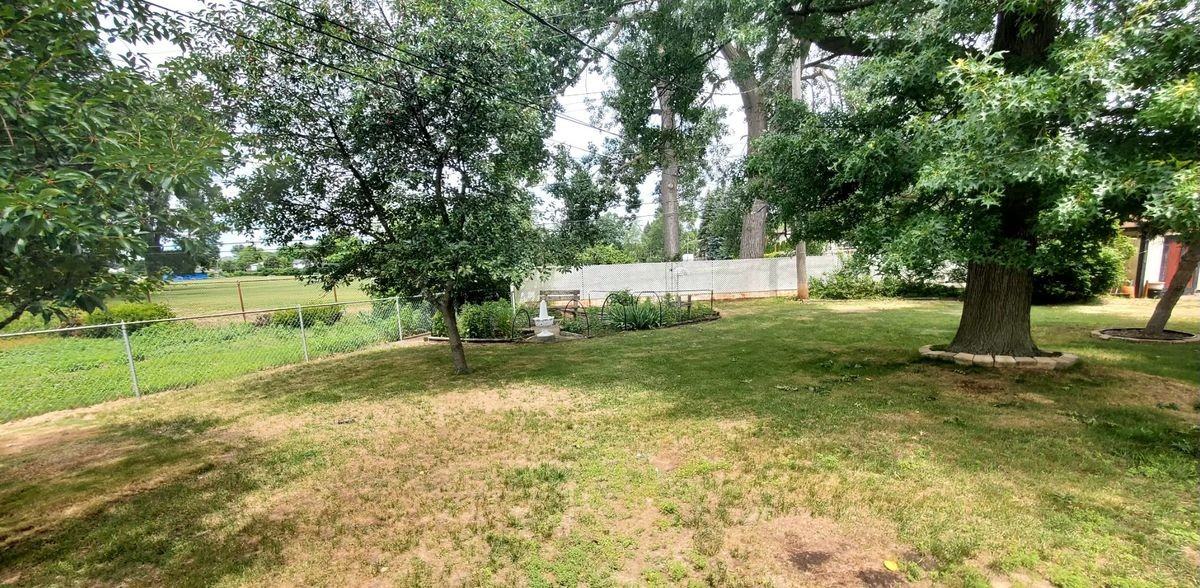 2595 Edwin Dr - Photo 6 of 16