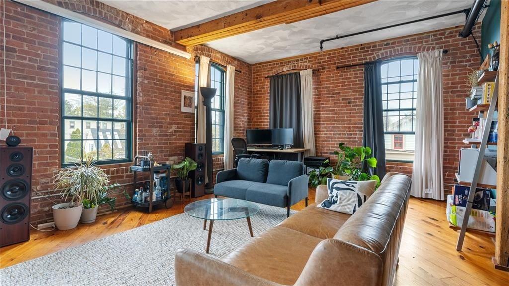 407 Pine St ##305 - Photo 7 of 26