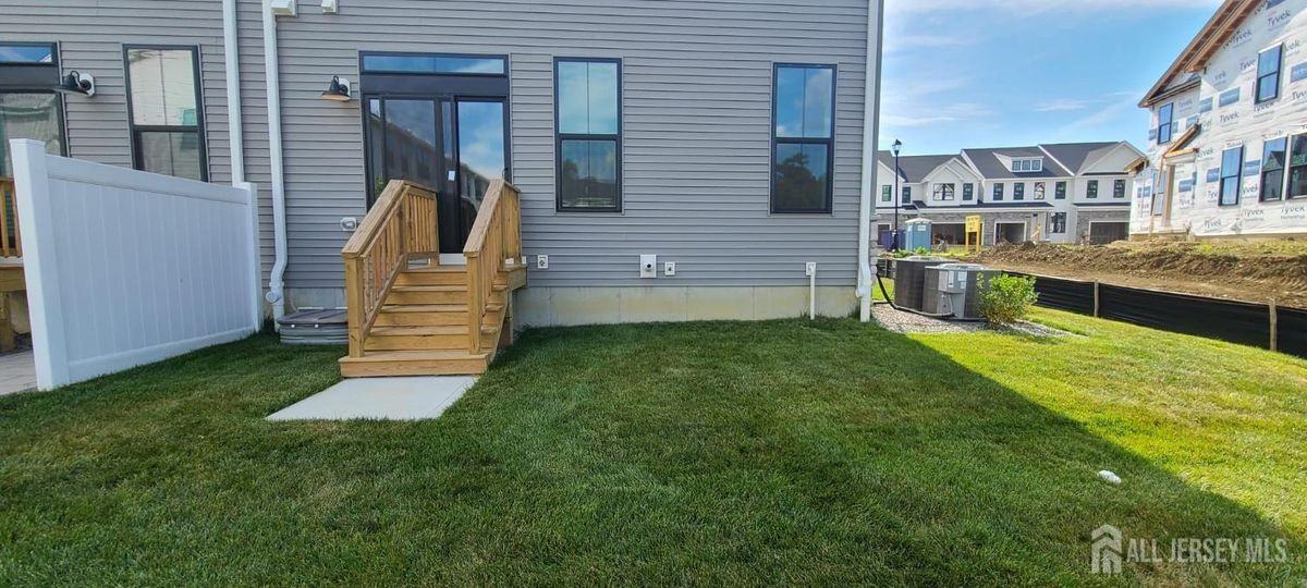 7 Colt Ln - Photo 3 of 25