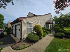 featured image of 8 Glastonbury Dr