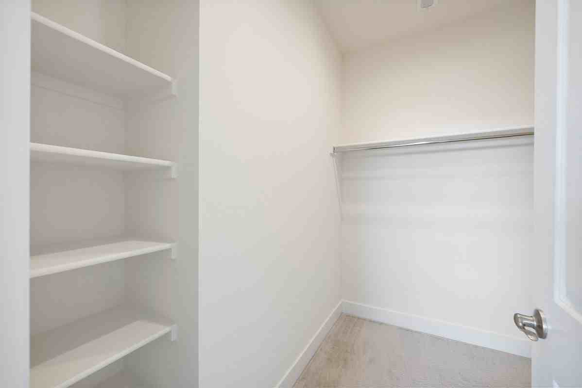 5112 Ward Rd - Photo 2 of 32