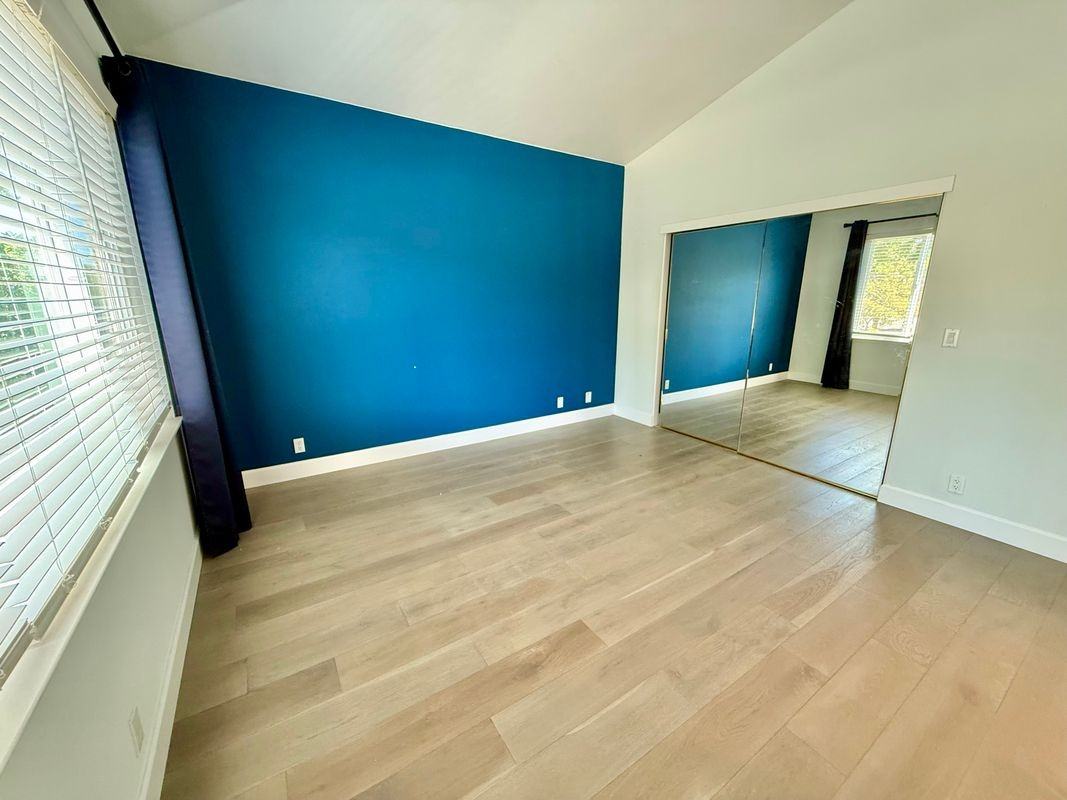 4238 Diavila Ave - Photo 5 of 46