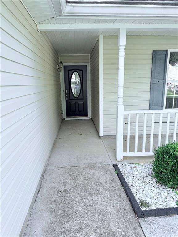 324 Amelia Garden Way - Photo 3 of 17