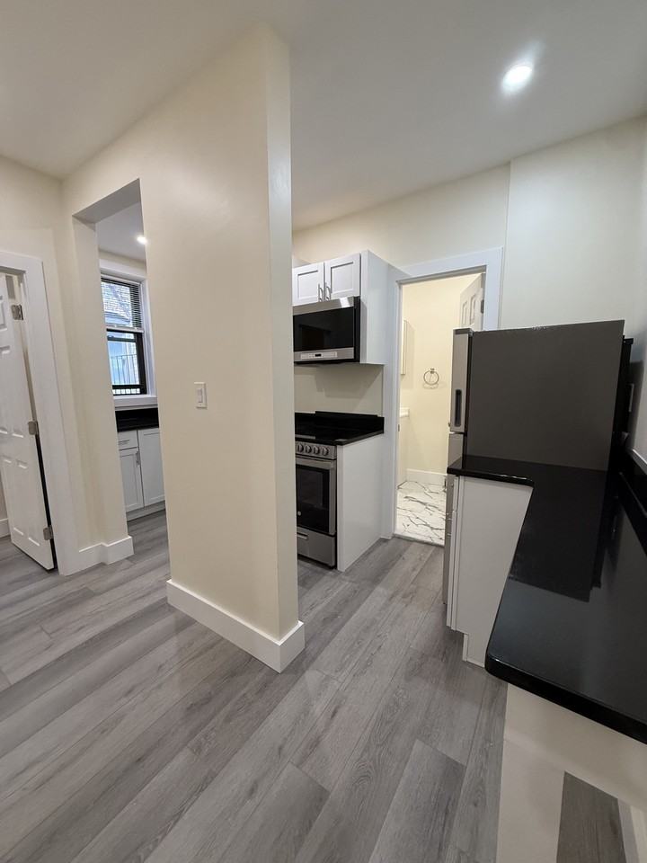 Burbank St #12 - Photo 3 of 13