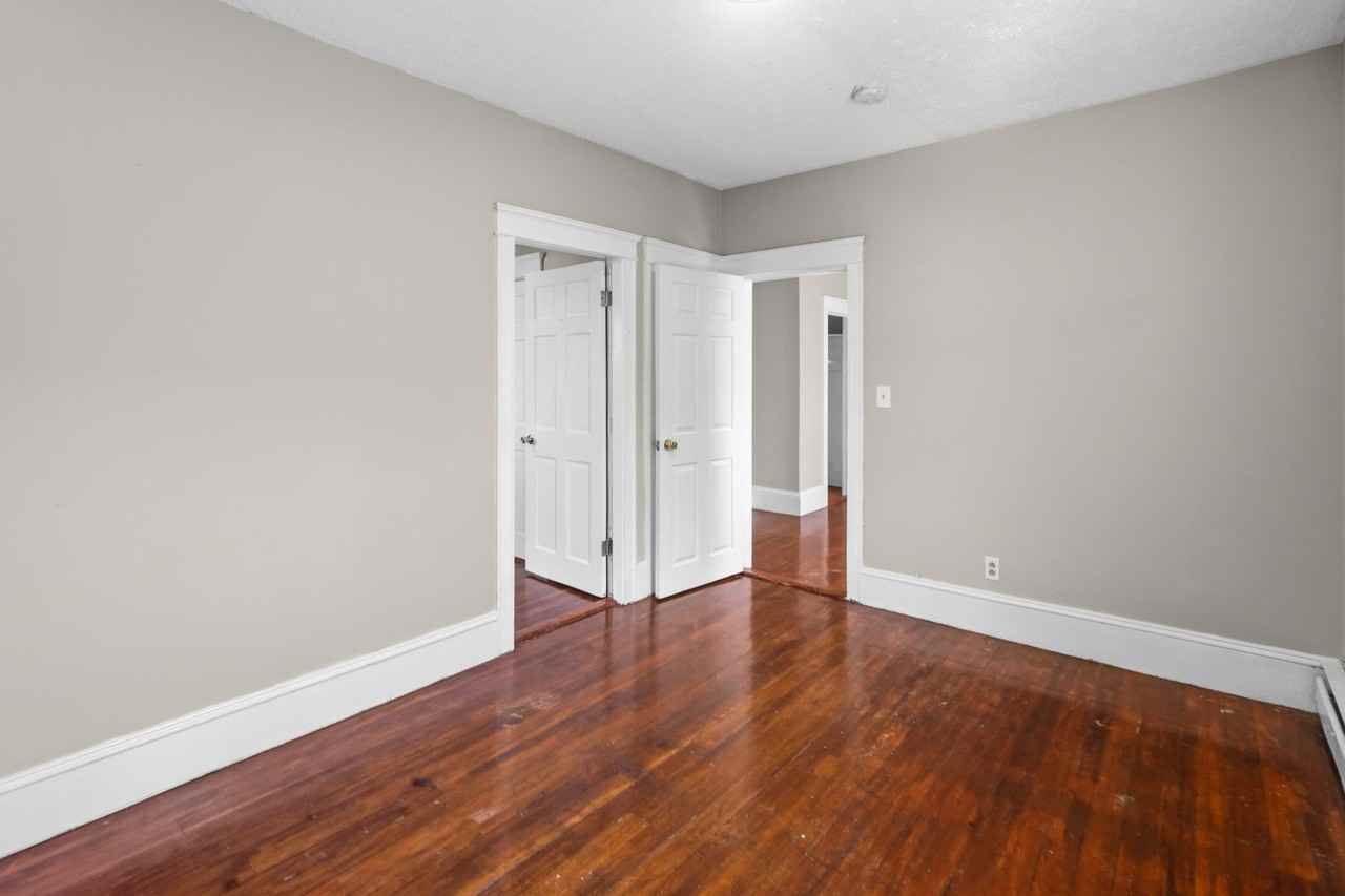 134 Rathbun St - Photo 5 of 15