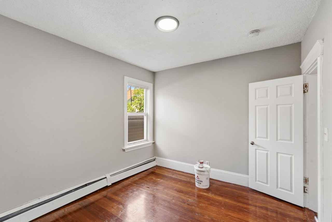 134 Rathbun St - Photo 7 of 15