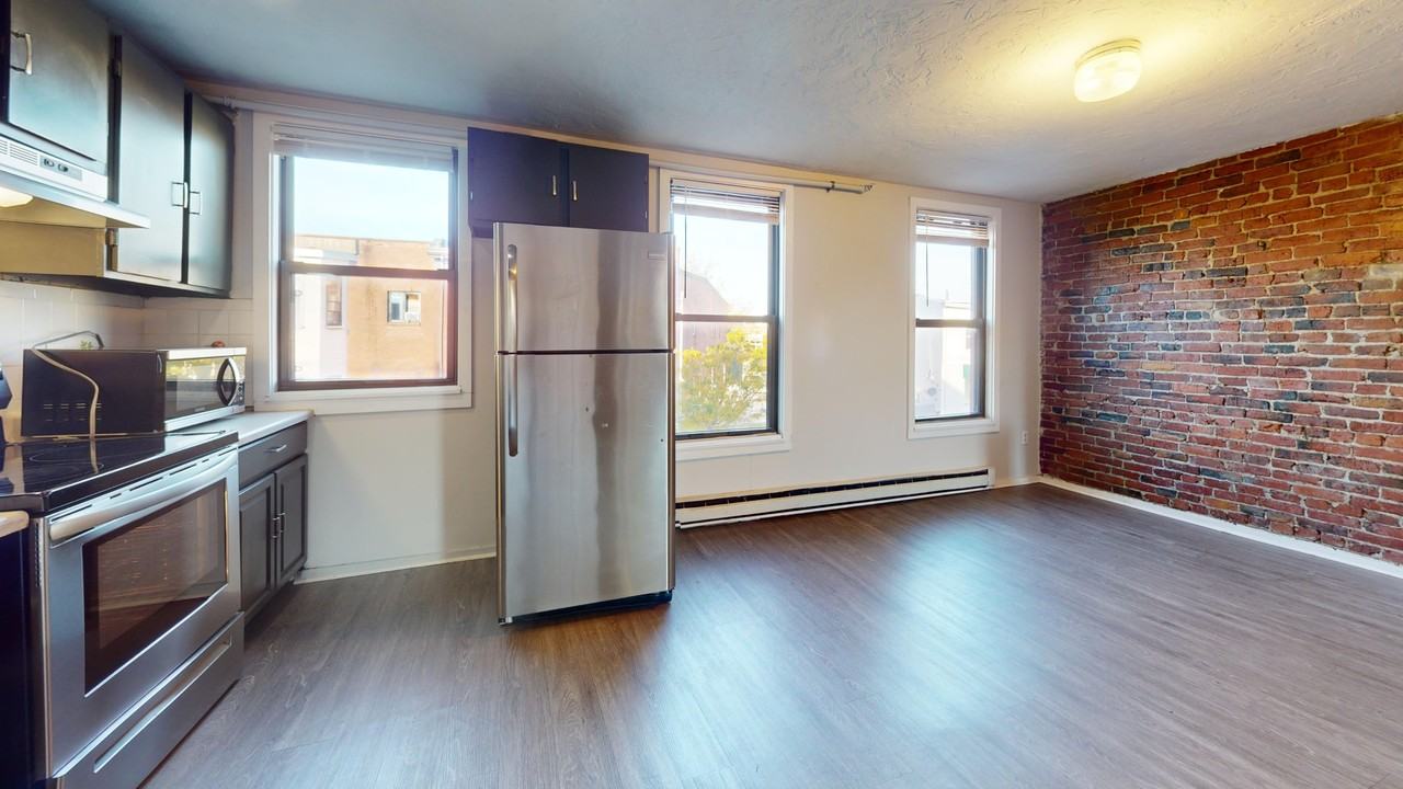 151 Meridian St #3 - Photo 3 of 26