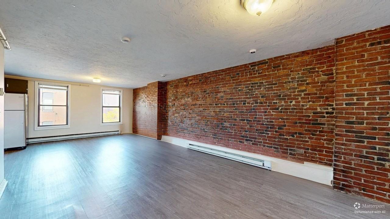 151 Meridian St #3 - Photo 4 of 26